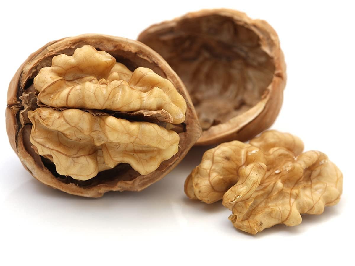 https://mail.crunchynut.shop/uploads/Walnuts Without Shell Broken Light Half Color